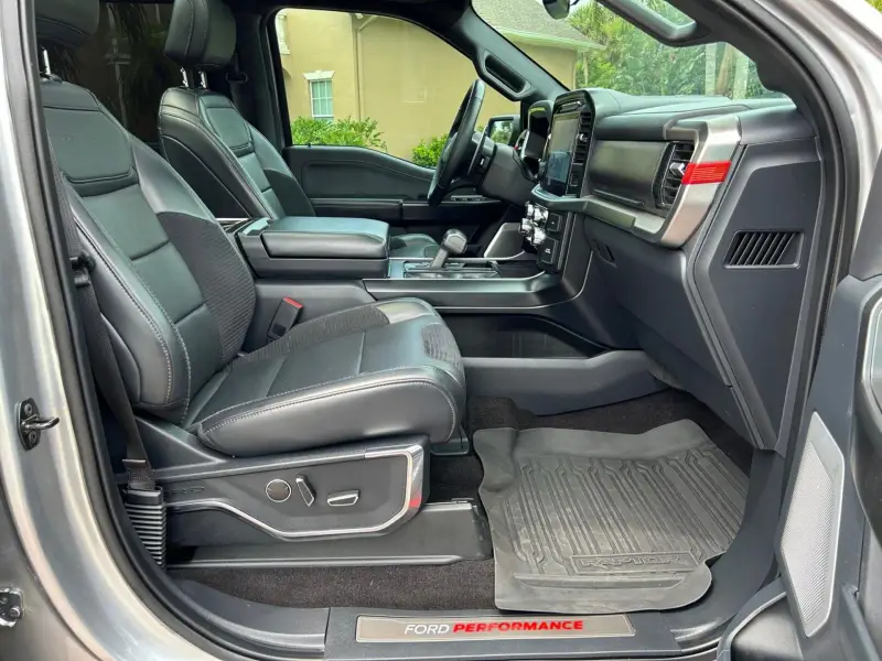 2022 Ford F-150 Raptor EcoBoost V6 photo 28