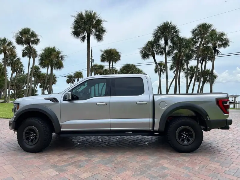 2022 Ford F-150 Raptor EcoBoost V6 photo 24