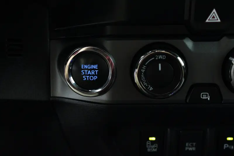 2020 Toyota Tacoma 4WD TRD Off Road photo 12