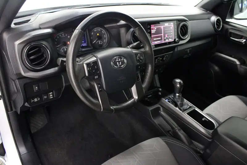 2020 Toyota Tacoma 4WD TRD Off Road photo 8