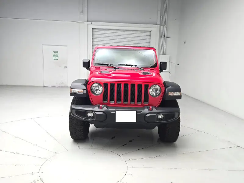 2018 Jeep Wrangler  Unlimited Rubicon photo 2