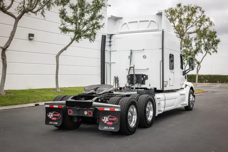 2018 Peterbilt 579 photo 6