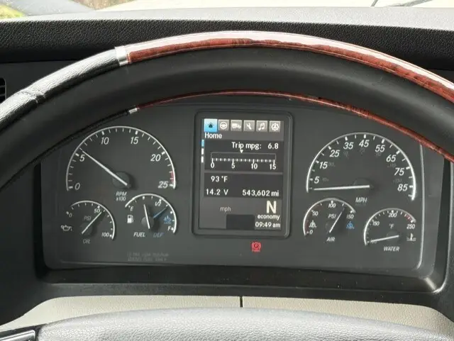 2020 Freightliner Cascadia 126 photo 6