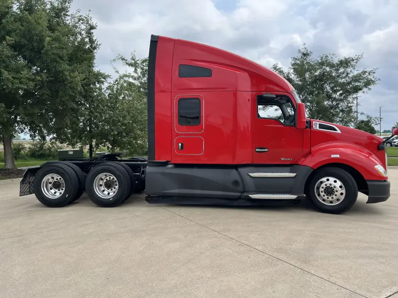 2022 KENWORTH T680 450 HP X15 photo 23