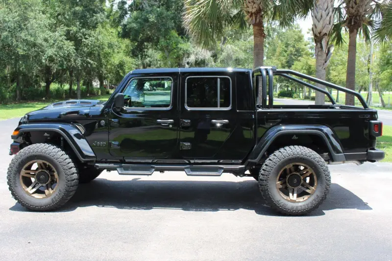2023 Jeep Gladiator Sport 4x4 photo 6