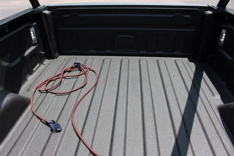 2023 Jeep Gladiator Sport 4x4 photo 3
