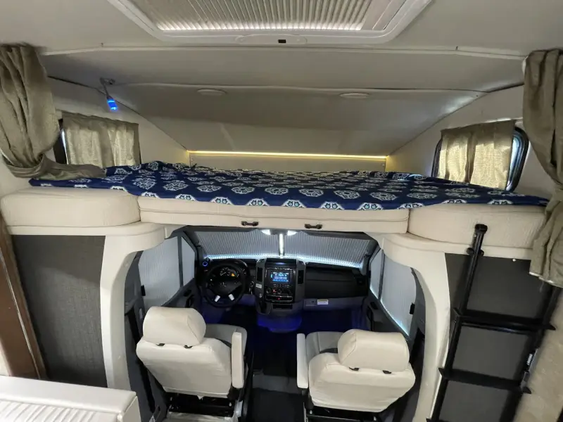 2016 Itasca Navion 24J photo 19