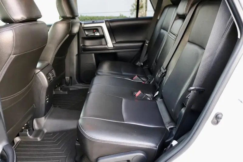 2016 Toyota 4Runner SR5 4x4 photo 13