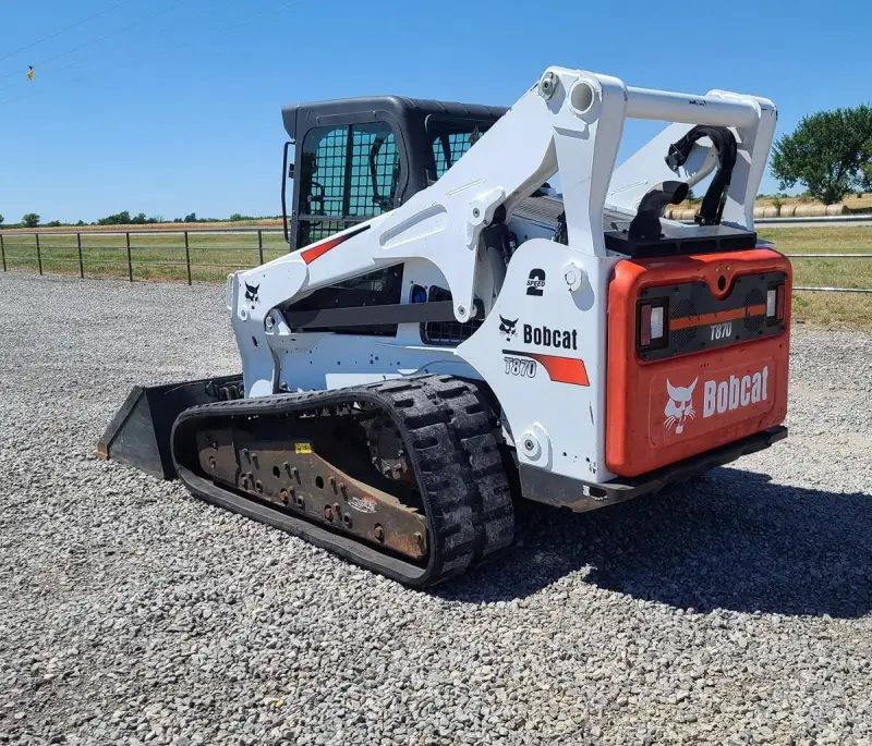 2017 Bobcat T870 Skid Steer photo 4