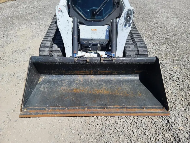 2017 Bobcat T870 Skid Steer photo 6